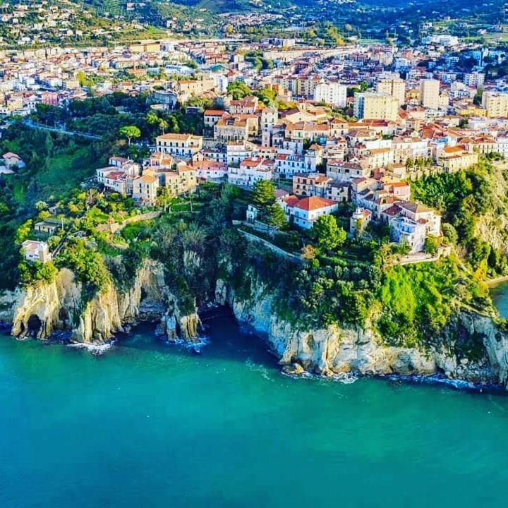 I Baronetti In Centro Bed & Breakfast Agropoli Exterior foto